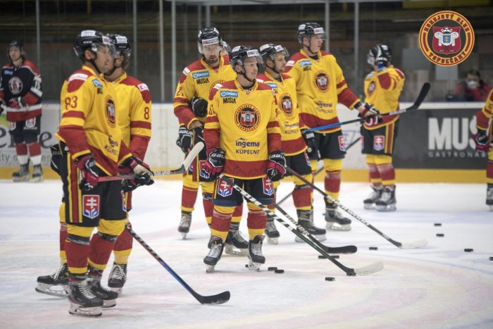 Ilustračný obrázok k článku Topoľčany inkasovali od Humenného 8 gólov: Boli sme naivní, vraví tréner Hurtaj