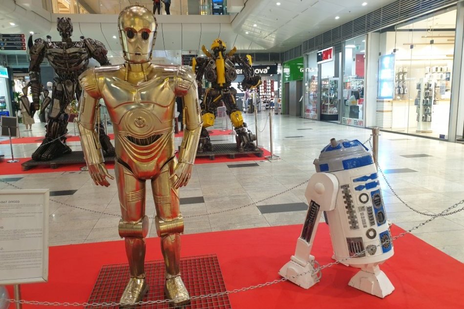 Ilustračný obrázok k článku Obchodné centrum obsadili roboti. Pozrite si jedinečnú výstavu na FOTKÁCH