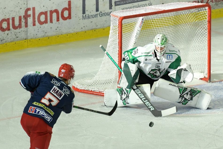 Ilustračný obrázok k článku Zámkom sa naďalej nedarí: Na domácom ľade podľahli aj Zvolenu, FOTO