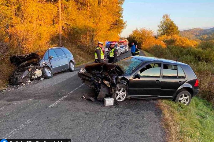 Ilustračný obrázok k článku Čelná zrážka pri Kravanoch, traja zranení: Tínedžer (19) čelí vážnemu obvineniu! FOTO