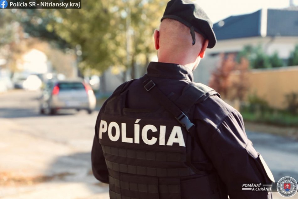 Ilustračný obrázok k článku Synovi sa vyhrážal SMRŤOU: Na opitého otca podali návrh na vzatie do väzby