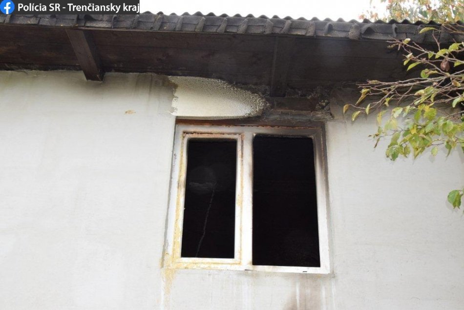 Ilustračný obrázok k článku Šokujúci prípad: Muž polial ženu benzínom a zapálil ho, tá vyskočila von z okna