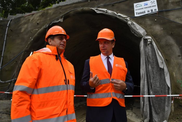 Ilustračný obrázok k článku Mal príkladný harmonogram prác, severný obchvat však bude meškať: Môžu za to aktivisti?