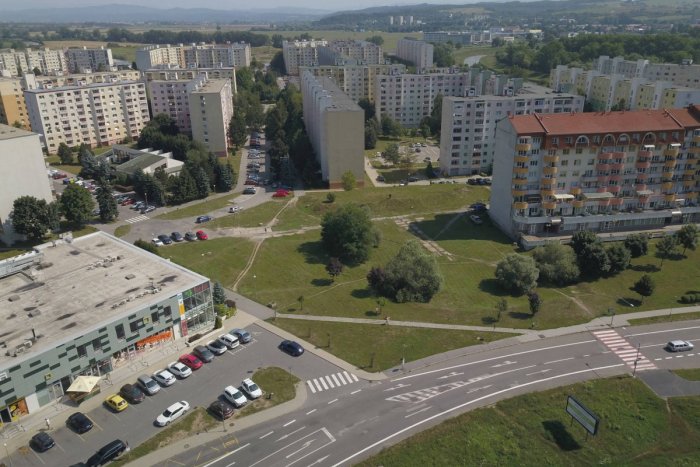 Ilustračný obrázok k článku Polovica Zvolenčanov je za zavedenie regulovaného parkovania