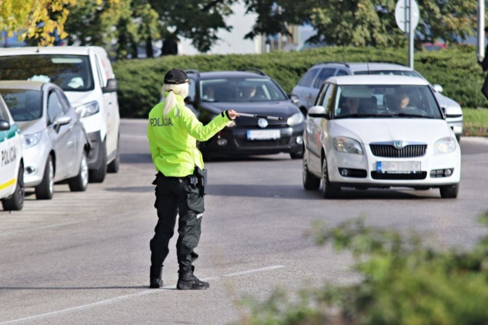 Ilustračný obrázok k článku Polícia rozbieha veľkú dopravnú akciu: Budeme VŠADE, odkazuje vodičom!