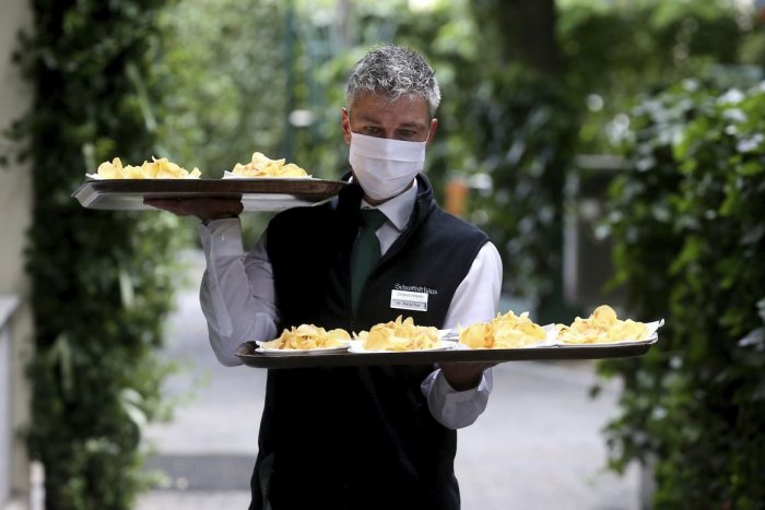 Ilustračný obrázok k článku Začalo sa veľké uvoľňovanie opatrení: ZMENY nastali v reštauráciách aj obchodných domoch