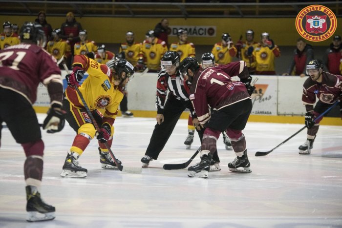 Ilustračný obrázok k článku Tréner Hurtaj hodnotí prehru so Žiarom: Takýmto štýlom veľa bodov nezískame!