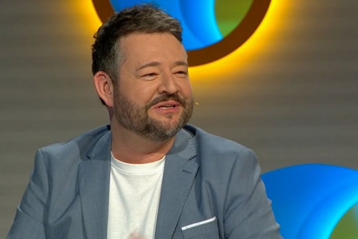 Ilustračný obrázok k článku Smútok v rodine populárneho moderátora Michala Hudáka: Smrť milovaného otca!