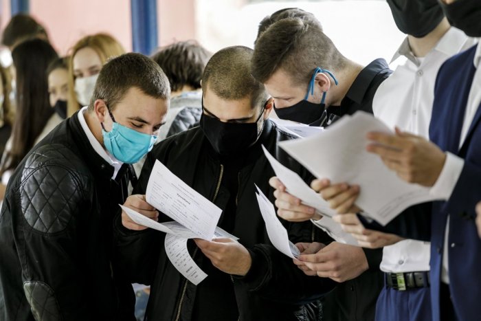 Ilustračný obrázok k článku Maturitná skúška BUDE, tvrdí Gröhling. Ľudia sú ale proti, spustili petíciu