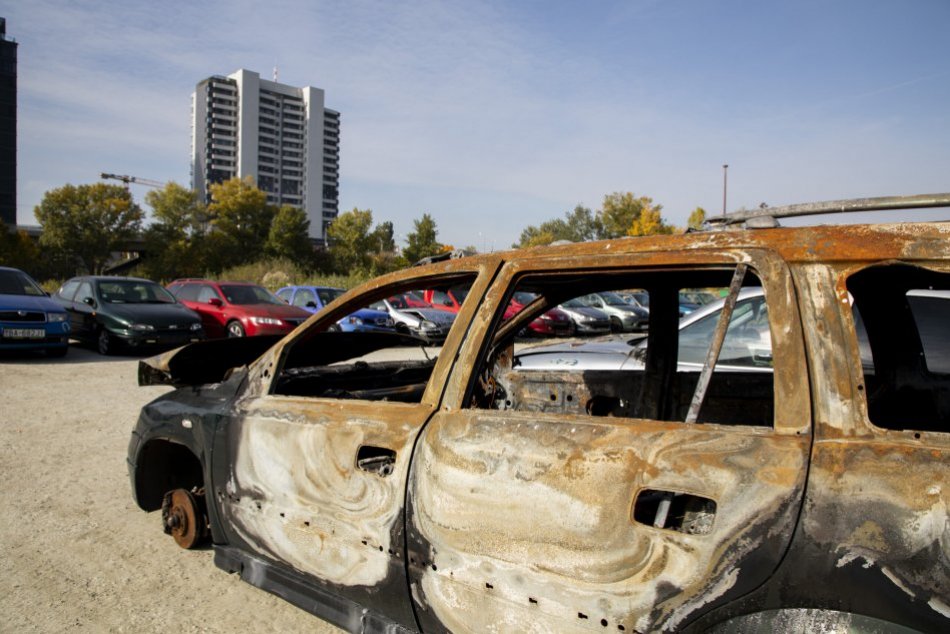 Ilustračný obrázok k článku Nemáte kde parkovať? V Bratislave pribudlo nové záchytné parkovisko so 140 miestami