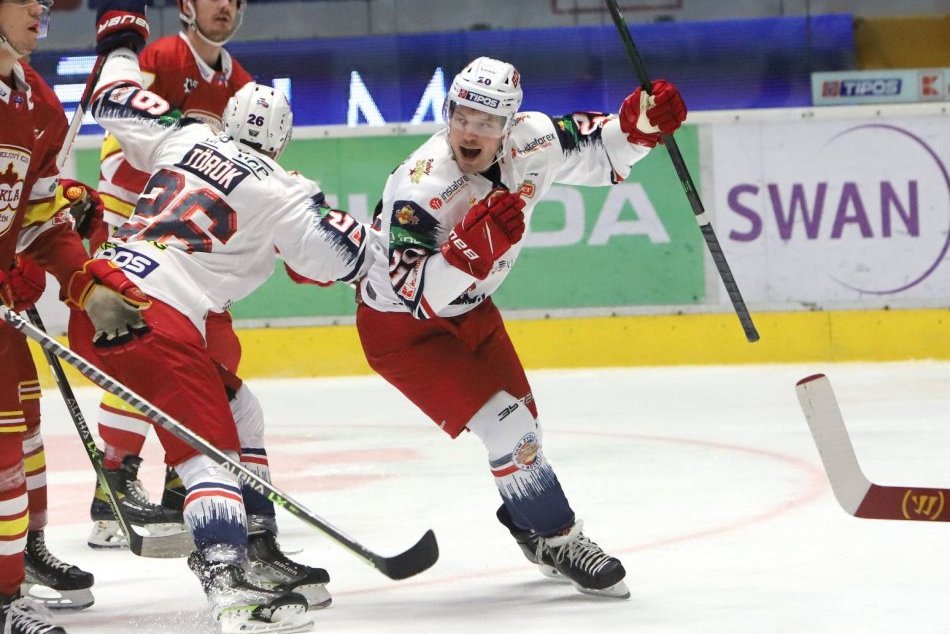 Ilustračný obrázok k článku Zvolenčania spoznali 1. súpera novej sezóny: Hokejky skrížia s Trenčanmi