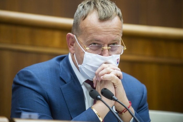 Ilustračný obrázok k článku Poslanci zarobili takmer 9 miliónov! Kollár im PLATY nechce znižovať: Mali viac roboty!