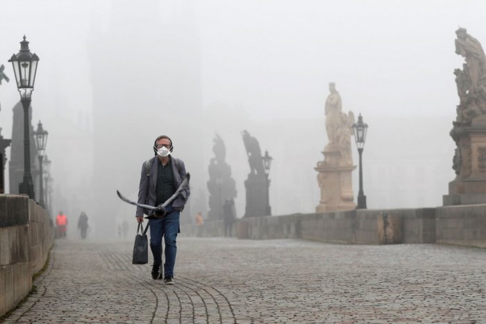 Ilustračný obrázok k článku ZÁKAZ vstupu do práce bez testu alebo očkovania? Vieme, kde nad tým UVAŽUJÚ!