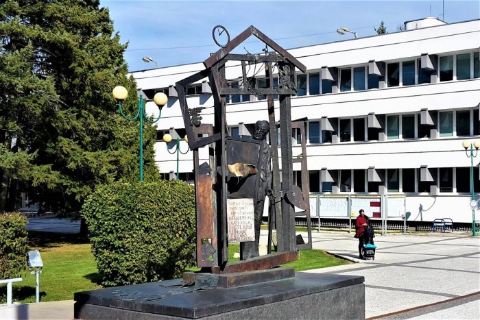 Ilustračný obrázok k článku Životný príbeh Imra Weinera-Kráľa: Maliar sa v ňom prebudil krádežou kriedy