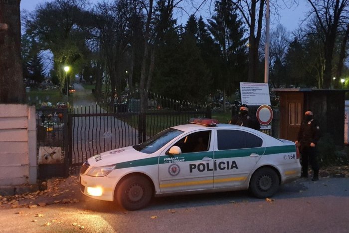 Ilustračný obrázok k článku Policajti vyrážajú do ulíc: Počas Dušičiek sa im na TÝCHTO miestach nevyhnete
