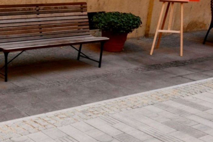 Ilustračný obrázok k článku Bratislava bude mať svoju typickú DLAŽBU: Jej vzory nadväzujú na diela známych UMELCOV