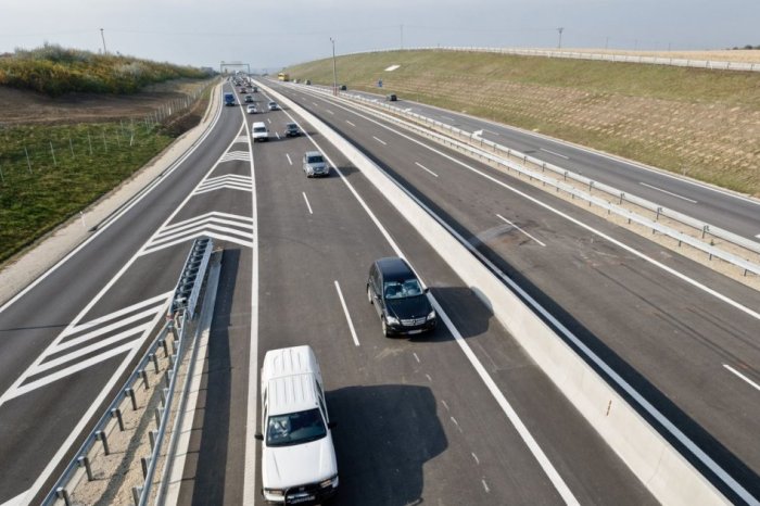 Ilustračný obrázok k článku Úsek R2 OTVORIA už tento rok: Novohrad získa dôležité diaľničné spojenie