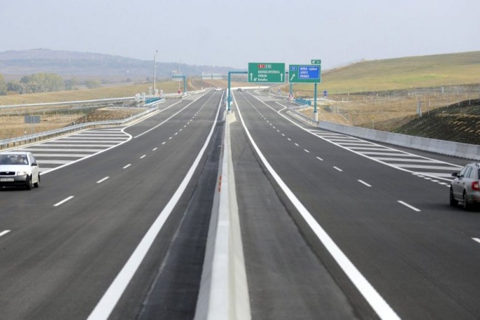 Ilustračný obrázok k článku Nie je bežné, aby bol na Slovensku: Videný los na ceste pri Košiciach bol asi z Poľska