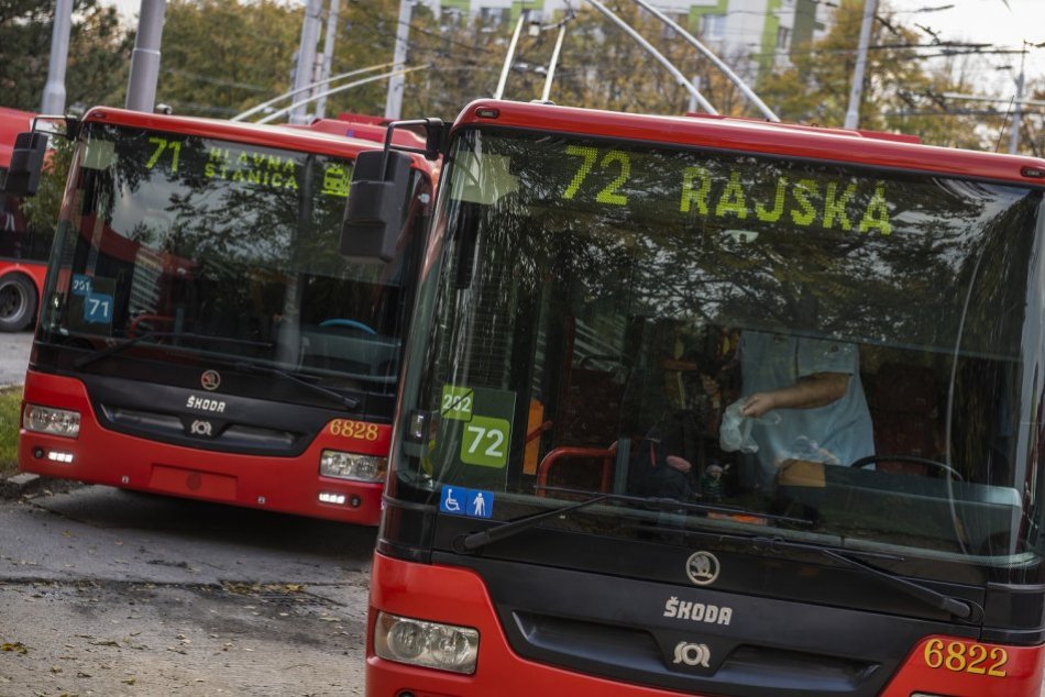 Ilustračný obrázok k článku Začala sa VOJNA o vodičov, dôvodom je Arriva. Bratislavská MHD na to môže doplatiť