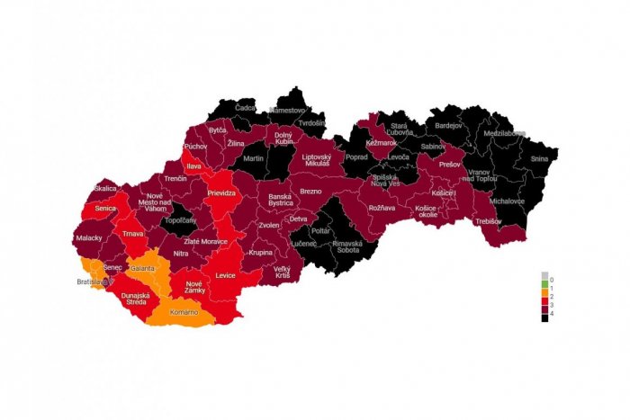 Ilustračný obrázok k článku Za nespokojnosť ZAOČKOVANÝCH môžu podľa ministerstva aj NEOČKOVANÍ: Kto to má v rukách?