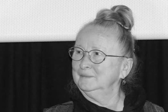 Ilustračný obrázok k článku Česko smúti za obľúbenou herečkou: Zažiarila aj ako babka z Babovřesk