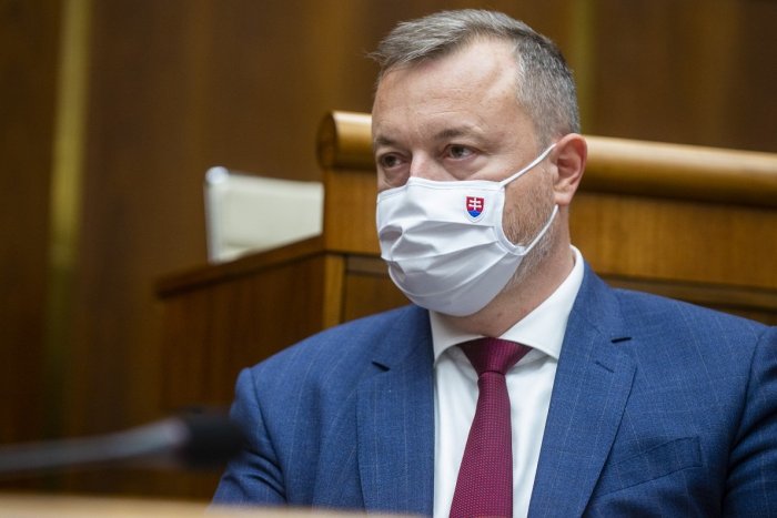 Ilustračný obrázok k článku Minister Milan Krajniak mieri na Považie: Navštívi Dubnicu nad Váhom aj Trenčín