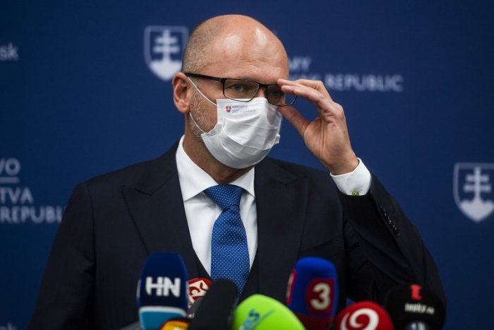 Ilustračný obrázok k článku Sulík si pri ceste svojej dcéry do Dubaja priznáva: Sometimes sh*t happens...