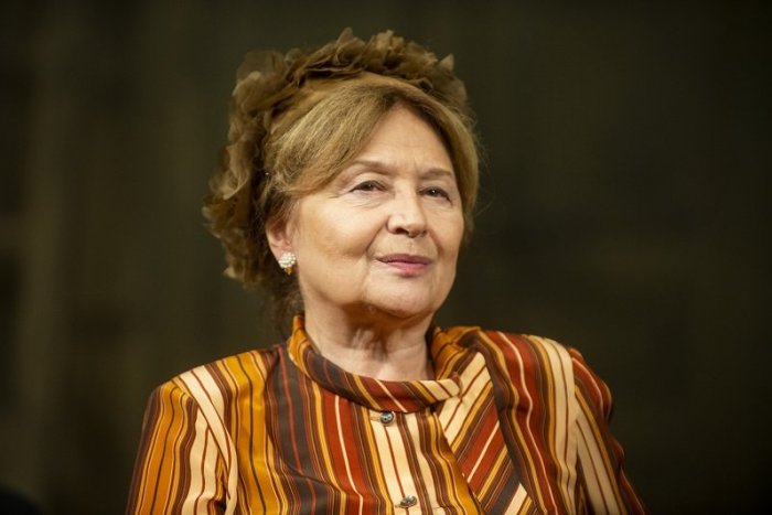 Ilustračný obrázok k článku ZAOČKOVANÁ herečka Emília Vášáryová sa nakazila covidom: Ako bojuje s ochorením?