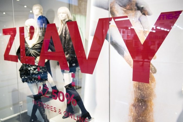 Ilustračný obrázok k článku S vianočnými darčekmi neotáľajte: Hrozí NEDOSTATOK niektorého tovaru!