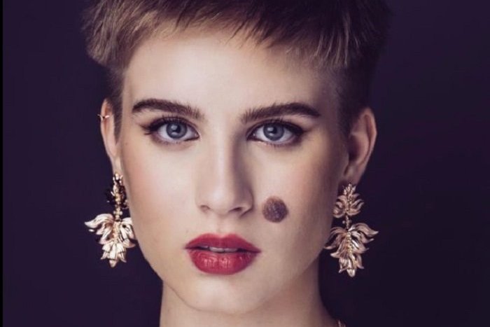 Ilustračný obrázok k článku Čaputovej dcéra žiari v novej reklame, na svoju tvár je hrdá: Mám svoju bodku!