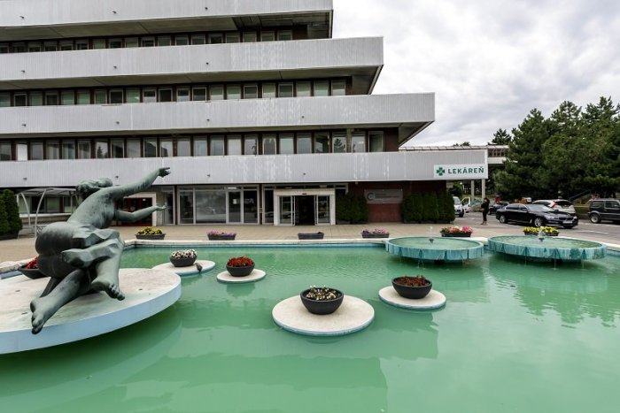 Ilustračný obrázok k článku V Národnom onkologickom ústave sú ZAKÁZANÉ návštevy! Obmedzenia platia v CELOM areáli