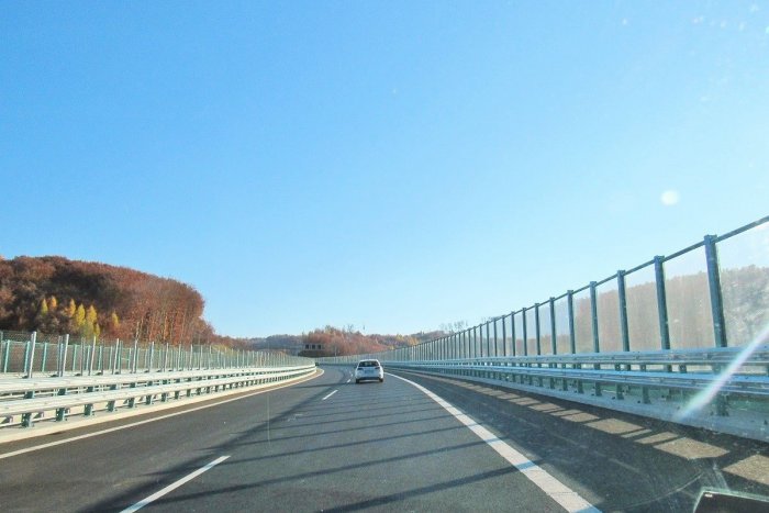 Ilustračný obrázok k článku Prejazd tunelom Prešov je zážitok: Počas jazdy sme skoro ani nedýchali, VIDEO