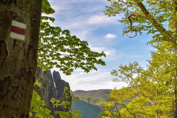 Ilustračný obrázok k článku Tip na výlet: Poznáte Jánošíkovú baštu? Ponúka nádherné výhľady