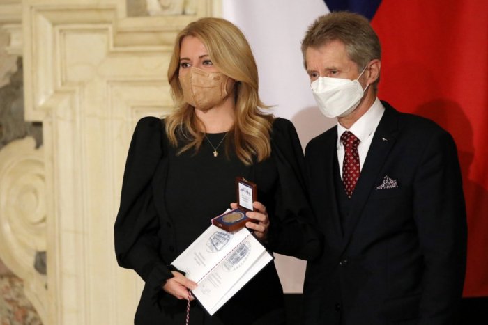 Ilustračný obrázok k článku Čaputová si v Česku prevzala medailu za starostlivosť o pravdu