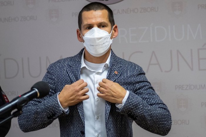 Ilustračný obrázok k článku Podľa Hamrana bola Ficova VÝZVA na účasť na zhromaždení jasná: Padni komu padni!