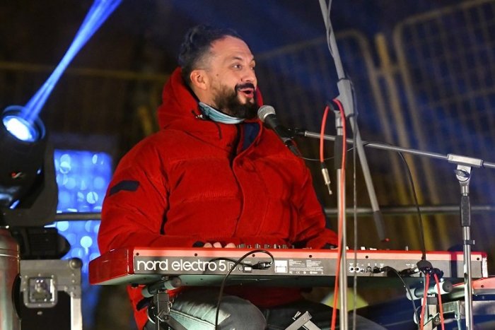 Ilustračný obrázok k článku TIPY na víkend v Bratislave: Pomôžte Mariánovi Čekovskému rozsvietiť vianočný stromček