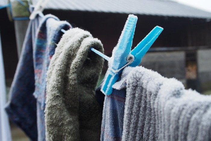 Ilustračný obrázok k článku Sušenie bielizne v MRAZE: Naše babičky vedeli, čo robia! A boli nielen ZDRAVŠIE!