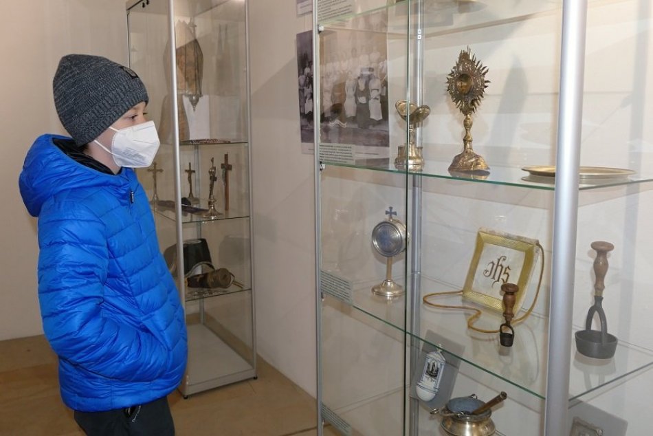 Ilustračný obrázok k článku Výstava na Budatínskom hrade: Uvidíme poklady, ktoré dlho driemali v depozitári, FOTO