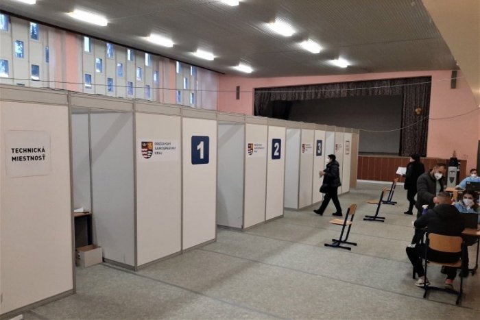 Ilustračný obrázok k článku Veľkokapacitné centrum v Humennom opäť v prevádzke: Zaočkovať sa prišlo vyše 700 ľudí