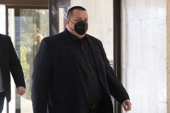 Ilustračný obrázok k článku Hlavný hygienik Ján Mikas mal pozitívny test na COVID