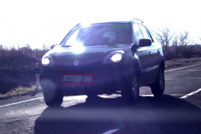 Ilustračný obrázok k článku Mladík mal vodičák len 4 mesiace: Prišiel o neho, keď "letel" 161 km/h!