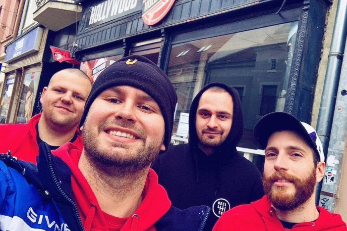 Ilustračný obrázok k článku Majiteľ prevádzky odmieta rozdeľovať ľudí: Išli po ňom hygienici, dostal maximálnu pokutu!