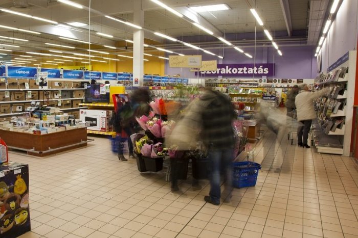 Ilustračný obrázok k článku Nákupná horúčka! Slovákov vyhnal lockdown za hranice, peniaze míňajú u susedov