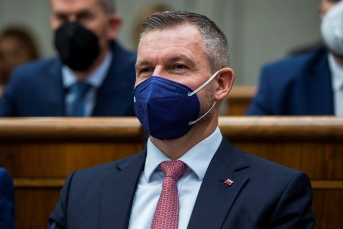 Ilustračný obrázok k článku Pellegrini odporúča vakcináciu KAŽDÉMU. Kedy sa dá zaočkovať on sám?