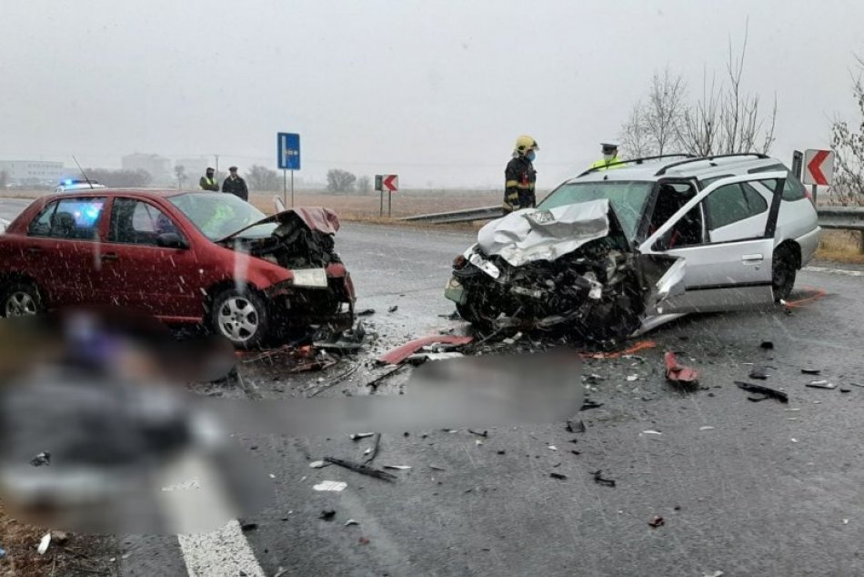 Ilustračný obrázok k článku Prvé INFO z miesta: Medzi Bystricou a Zvolenom došlo k tragickej nehode, FOTO