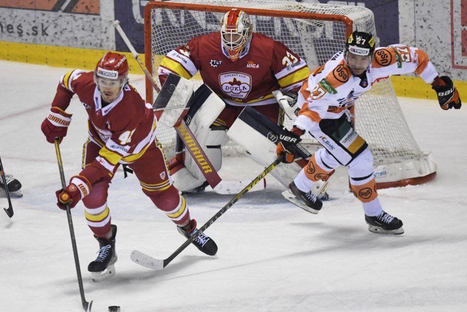 Ilustračný obrázok k článku Trenčania boli prvú tretinu v autobuse: Pardavý vidí dve príčiny prehry, FOTO