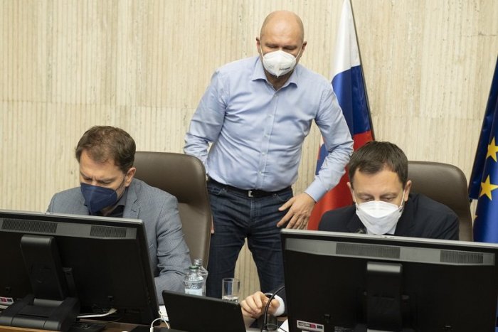 Ilustračný obrázok k článku Sulík k poukážkam: Hrozí konflikt s EÚ, podplácanie lekárov a je to vyhodených 400 mil.!