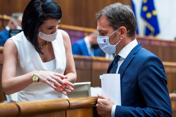 Ilustračný obrázok k článku Cigániková naložila Matovičovi: Igor, si ty NORMÁLNY? Lezie to už ľuďom na nervy!