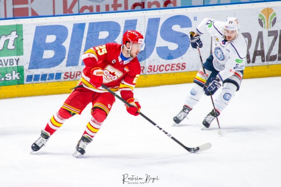 Ilustračný obrázok k článku Trenčín opúšťa najproduktívnejší hráč: Podľa vedenia vojakov nenaplnil očakávania