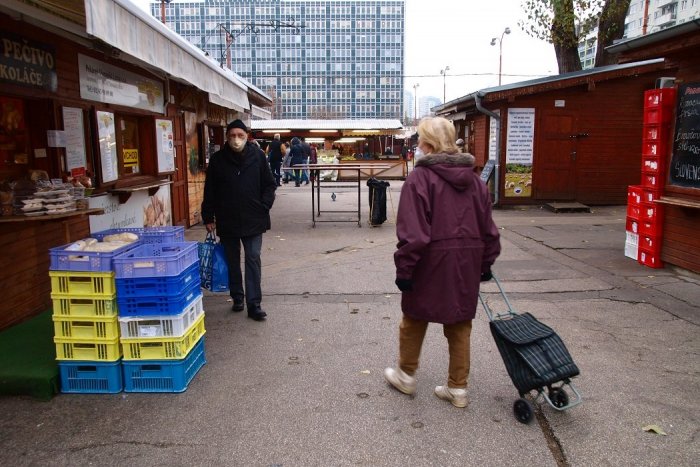 Ilustračný obrázok k článku Lockdown treba predĺžiť, zhodli sa Svrček a Raši: Od začiatku mal byť tvrdší